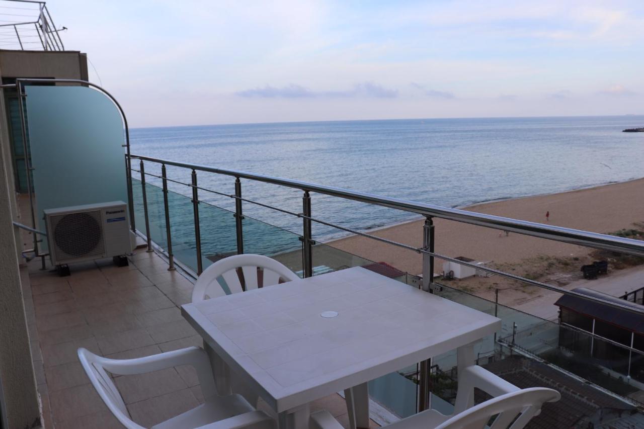 Beach Apartment No 17 Saints Constantine and Helena Exterior photo